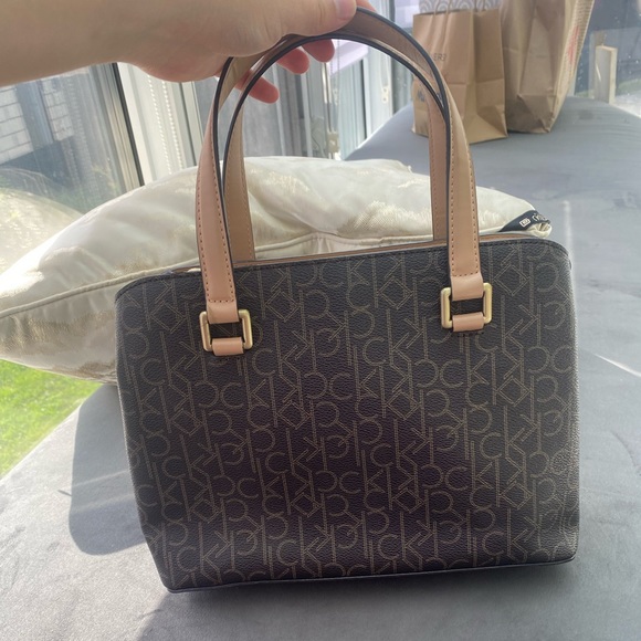 CALVIN KLEIN bag - Picture 2 of 5